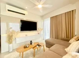 Luxury One-Bedroom Suite with panoramic Mactan seaview from private balcony