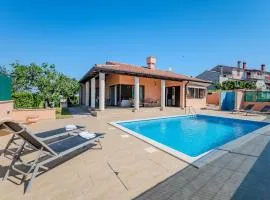 Pet Friendly Home In Buje
