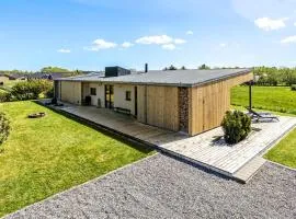 Two-Bedroom Holiday Home In Vinderup