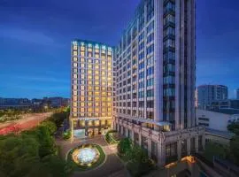 Shanghai Changfeng Business District Orange Crystal Hotel