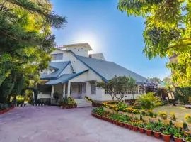 Boutique Villa w Bonfire & BBQ, Mussoorie Foothills