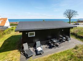 Lovely Home In Allinge, хотел в Алинге