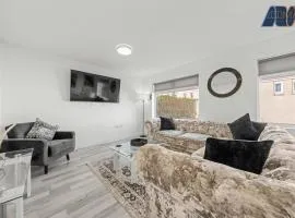 3BR Home in Kilmarnock Sleeps 6