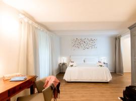 Millefiori Apartment, hotel v destinaci Bossolasco
