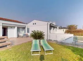 Appartamento Gloria by Bookinggardalake