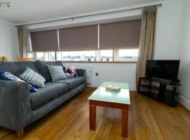 Geata na Cathrach - Galway Lakeside Apartments