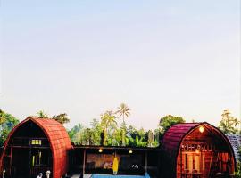 Raturinjani homestay, alojamento para férias em Selong