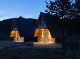 Mountain Paradise Cabin #2, hotel v destinaci Krš