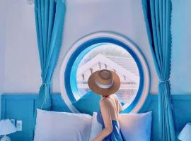 Robinson Homestay - Cù Lao Mái Nhà, pet-friendly hotel in Tuy An