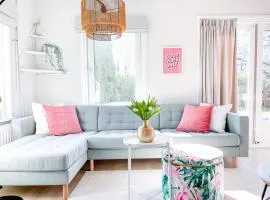 De Flamingo - Zomerparadijs met grote tuin nabij strand en bos Bergen & Schoorl