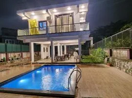 AUR02B02 Villa