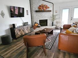 Breathe Easy Here in Buda 3bd 2ba Home, hotel v destinaci Buda