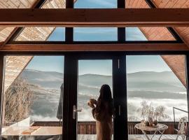 Casa Nordica - La noi la munte, hôtel à Mătişeşti