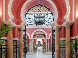 Casa Palacio Moratín by Magno Apartments