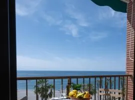 Comeback ESTUDIO ON THE BEACH