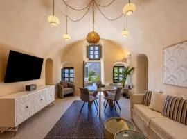 Parastia Luxury Villa Santorini - Private Jacuzzi