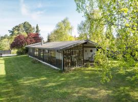 Pet Friendly Home In Nykøbing Sj, khách sạn ở Nyrup