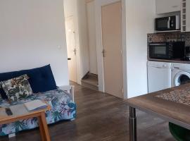Gite chez Anne So, hotel di Montpezat-sous-Bauzon