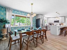 Spacious and Luxury Designed Ranch with Game Room, hotel di Strongsville
