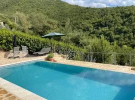 Scheggino - Casale con piscina e splendida vista