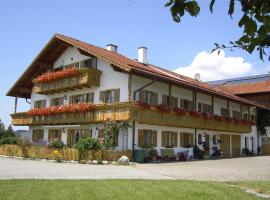 Biobauernhof Benihof - Ferienwohnung Alpenblick, hotel a Peiting