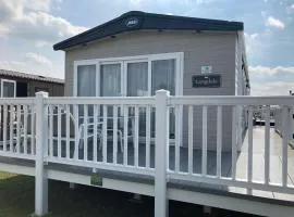 Paradise Palms - 35 Lancaster Crescent