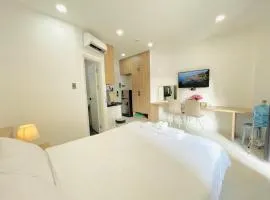 304 Kiwi Mordern Studio With Kitchen & Balcony