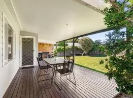 Margs In Mandurah- Classic Family Holiday Abode!