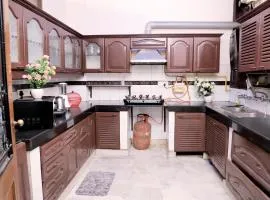 Fortune Home Service Apartment,2Bhk, D-198,SAKET