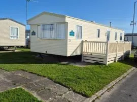 Robin Hood 3-Bed Caravan Sleeps 8 Pet Friendly