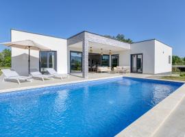 Villa Marina, hotel v destinaci Kršan