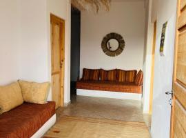 Oceana surf house, hotel v destinaci Imsouane