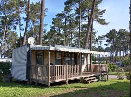 MH 462 Les dunes de Contis 2 chambres et 2 salles de bains dans camping 4 étoiles, hotel v destinaci Saint-Julien-en-Born