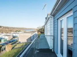 Charming Beach Chalet with Balcony & Sea Views