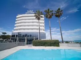 Sea Lion Hotel