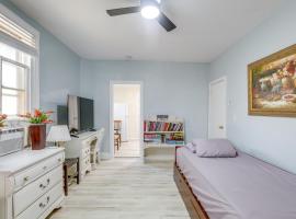 Walk to Beach and Dtwn Apt in Ocean Grove, hotel v destinaci Ocean Grove