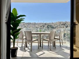 Brand new, Modern, Breathtaking view, just for you, ξενοδοχείο στο Αμμάν