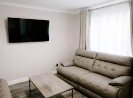 Pendle Close - 3 bed house with parking