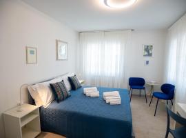 CASA LILLY camere matrimoniali con bagno privato, hotel v destinaci Chioggia