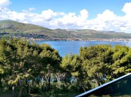 Apartment Gelo, cheap hotel in Okrug Donji