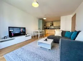 Cosy 2 Bed 2 Bath Apartment with Free Parking Smart TV Netflix and WIFI in Dartford 10 min to Bluewater