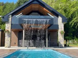 Forest Lodge