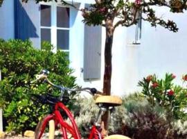 Villa TEYO Le Bois Plage en Ré, hotel v destinaci Le Bois-Plage-en-Ré