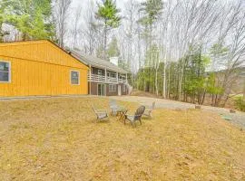 1 Mi to Story Land Spacious Cabin in Bartlett