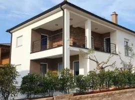 Villa Gusto 4 Mit Pool und beheiztem Whirlpool