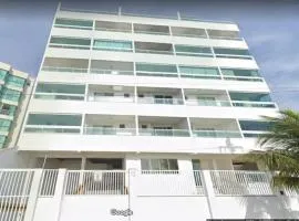 Apartamento na Orla da Praia Grande para até 6 pessoas - Arraial do Cabo
