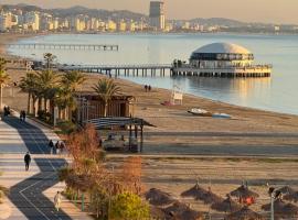 Wave Beachfront Apartments, serviced apartment in Durrës