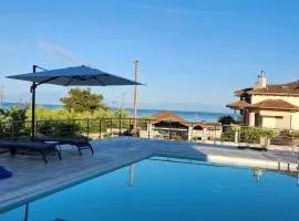 Mediterraneo Suites with Pool & Sea View Escape