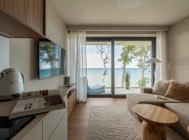 Harbour Pearl Rewal BEST 3-RD FLOOR VIEW! With bikes and SPA acces, spa hotel in Rewal