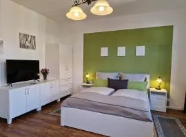 Gästeliebling, Apartment Piepmäker mit Parkplatz und Kamin, Bahnhof fußläufig